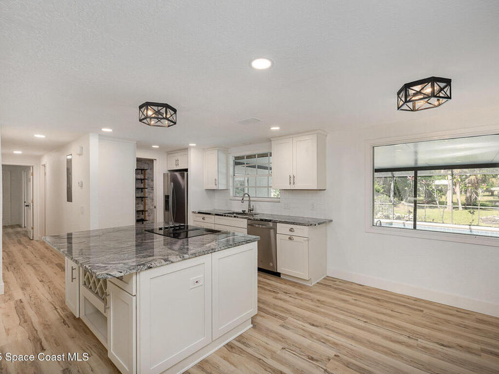 2220 Duncil Lane, Malabar, FL 32950