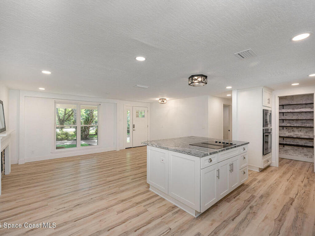 2220 Duncil Lane, Malabar, FL 32950