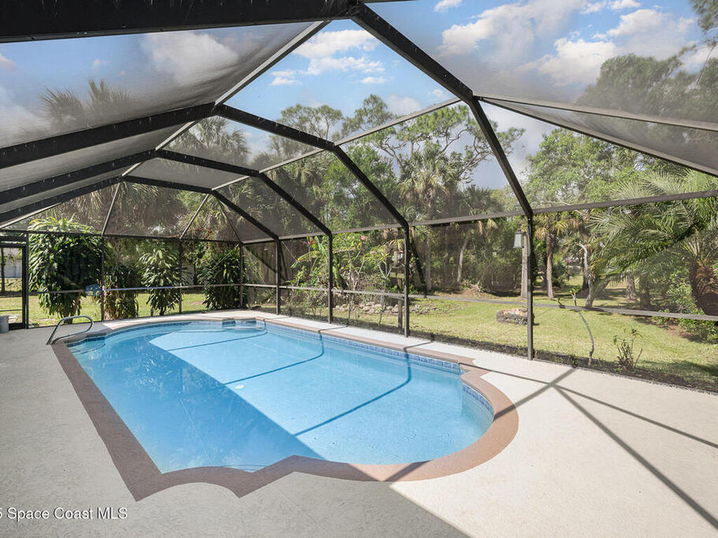 2220 Duncil Lane, Malabar, FL 32950
