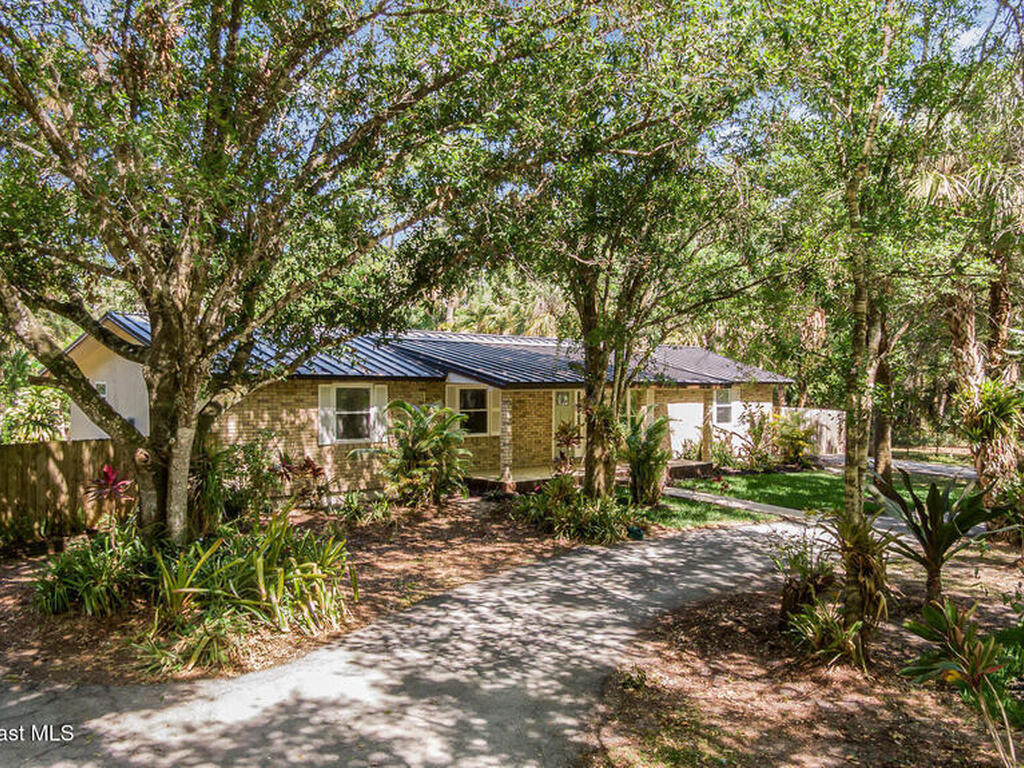 2220 Duncil Lane, Malabar, FL 32950