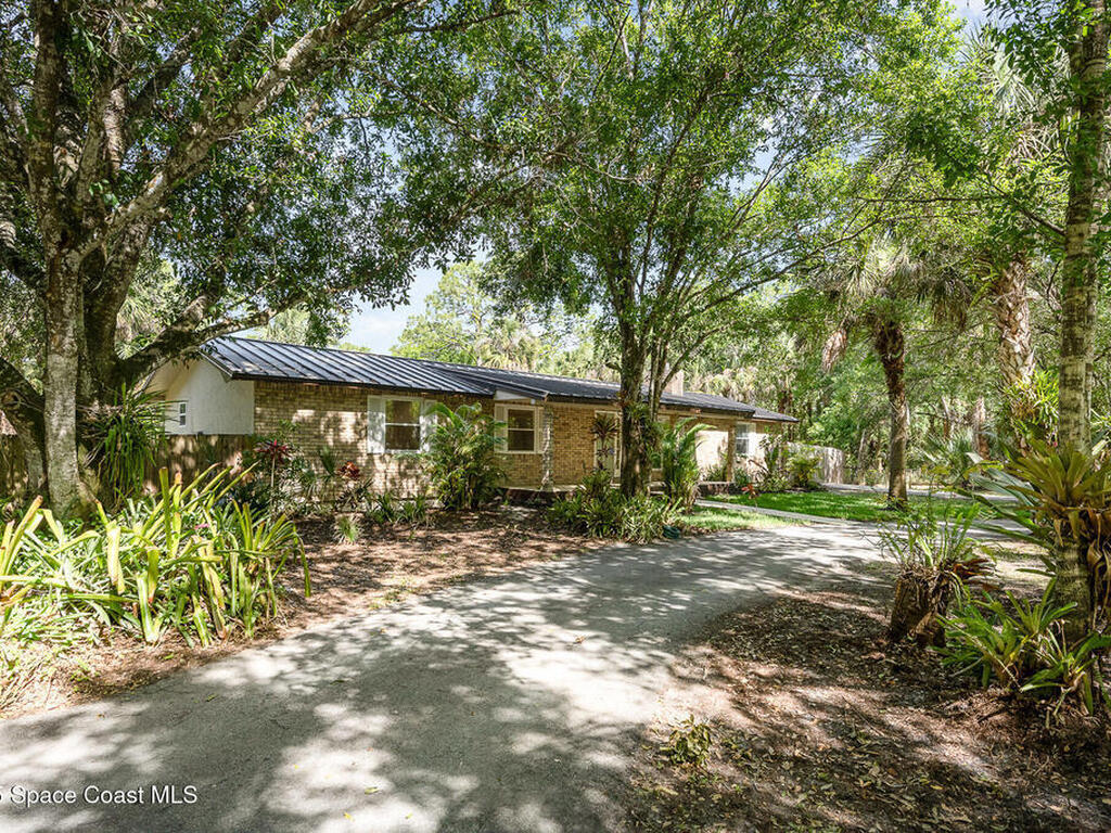 2220 Duncil Lane, Malabar, FL 32950