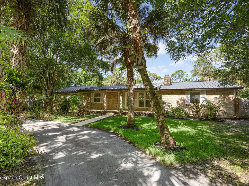 2220 Duncil Lane, Malabar, FL 32950