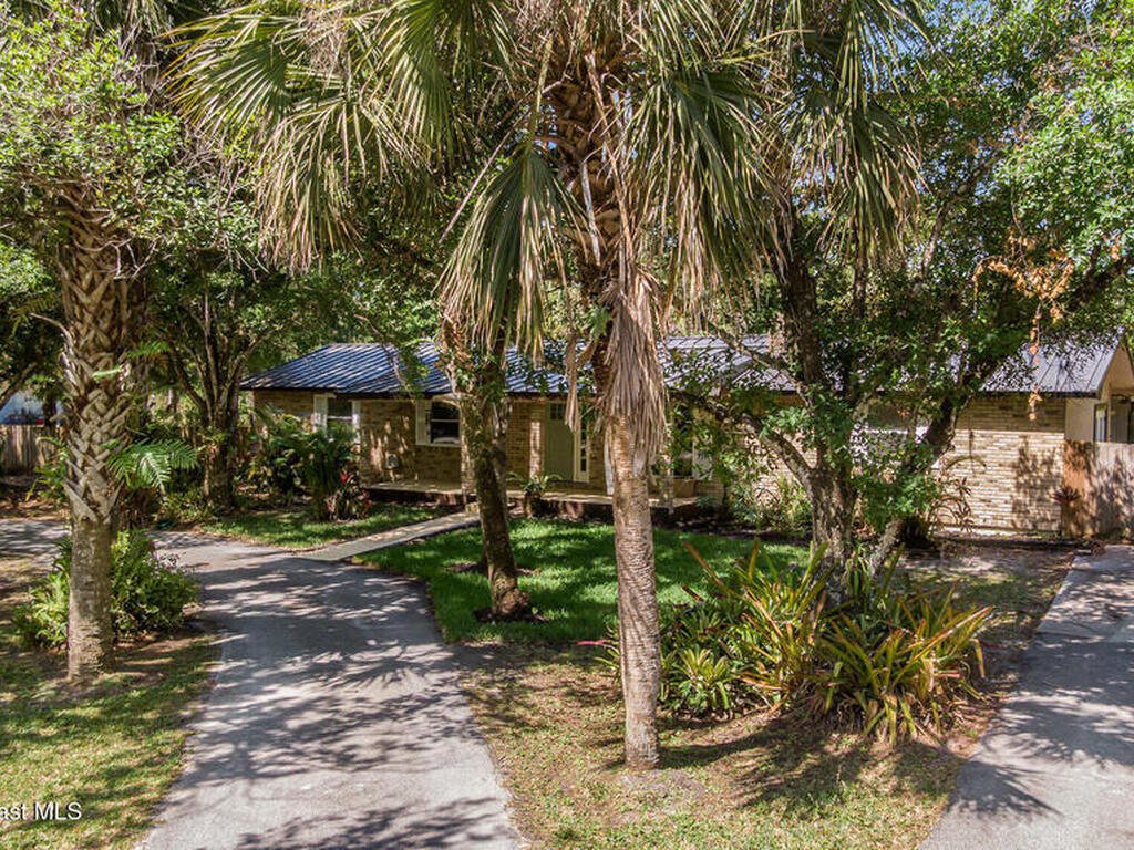 2220 Duncil Lane, Malabar, FL 32950