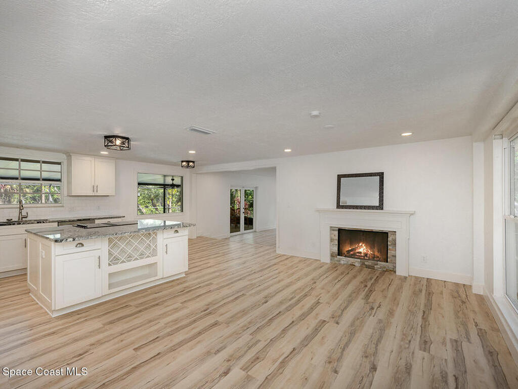 2220 Duncil Lane, Malabar, FL 32950