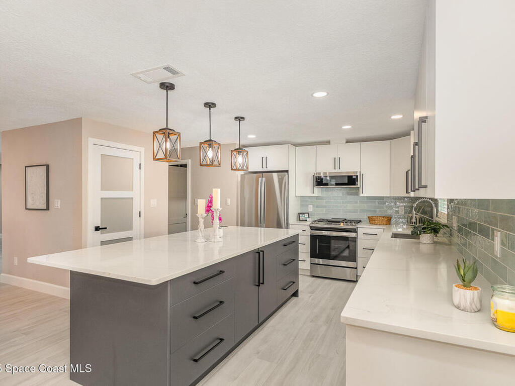 451 Bridgetown Court, Satellite Beach, FL 32937