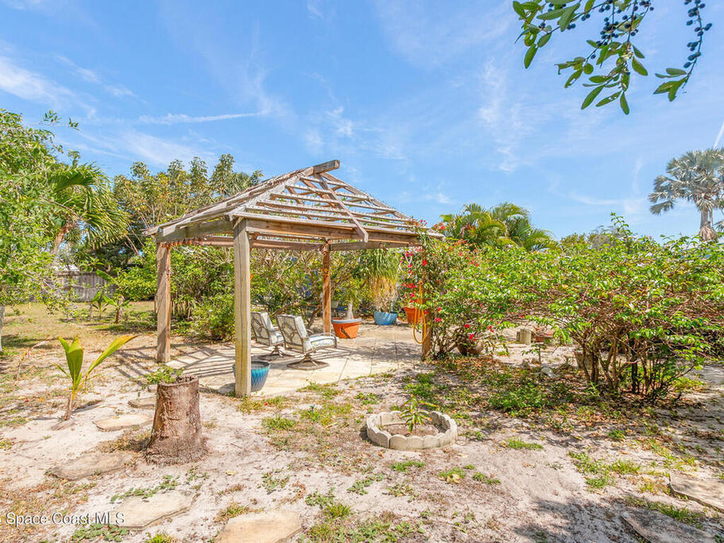 304 Harwood Avenue, Satellite Beach, FL 32937