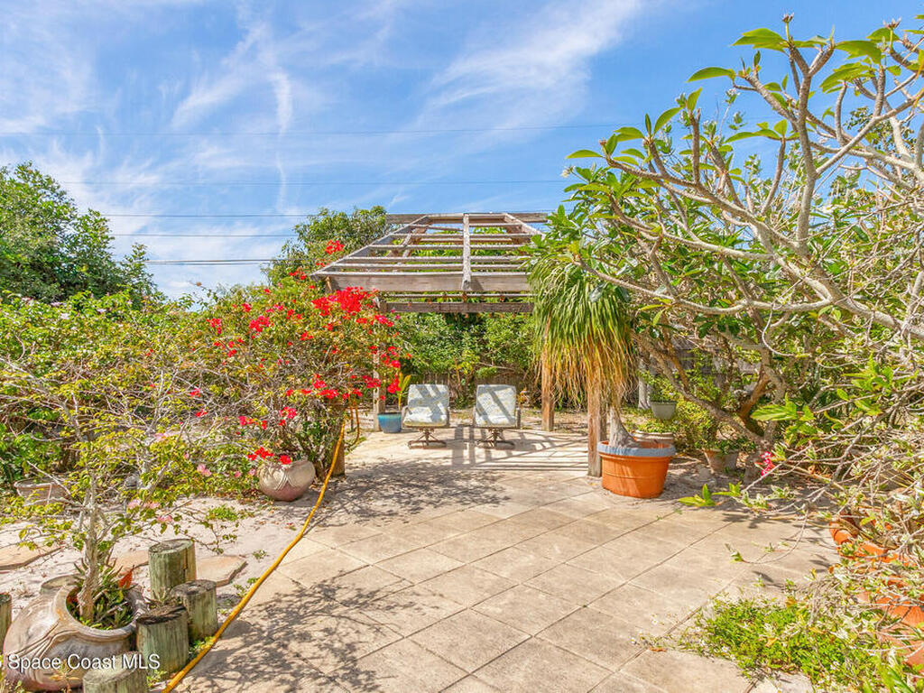 304 Harwood Avenue, Satellite Beach, FL 32937