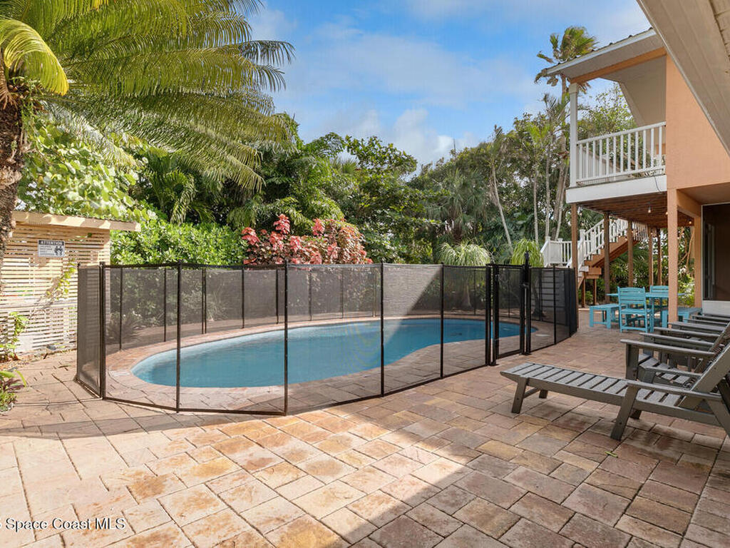 411 Oak Street, Melbourne Beach, FL 32951