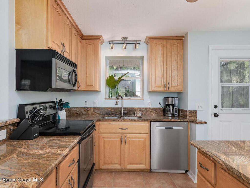 411 Oak Street, Melbourne Beach, FL 32951