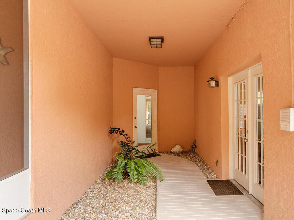 411 Oak Street, Melbourne Beach, FL 32951