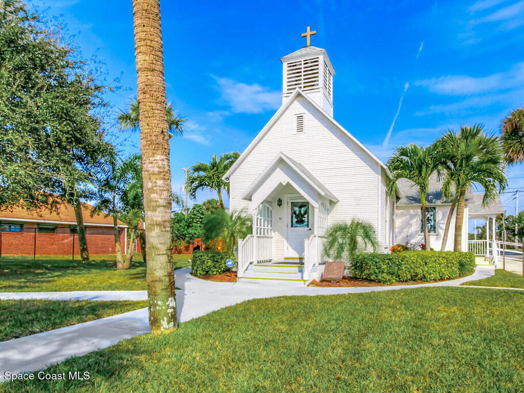 411 Oak Street, Melbourne Beach, FL 32951