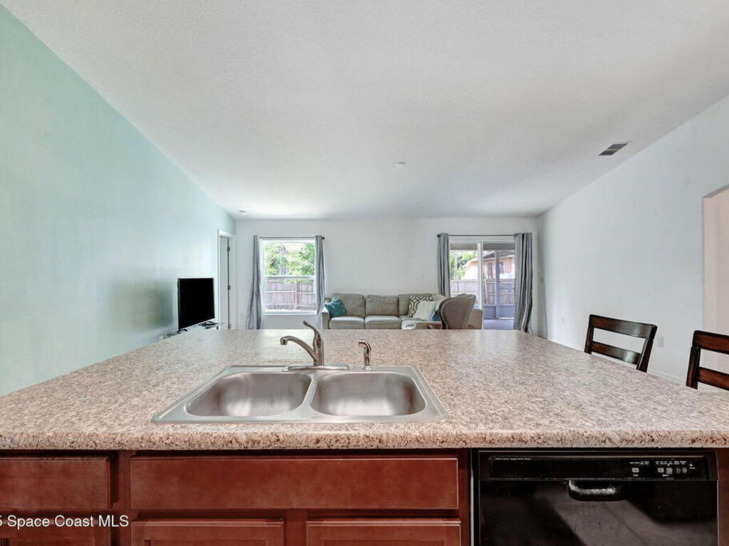 542 Jewell Street, Palm Bay, FL 32909