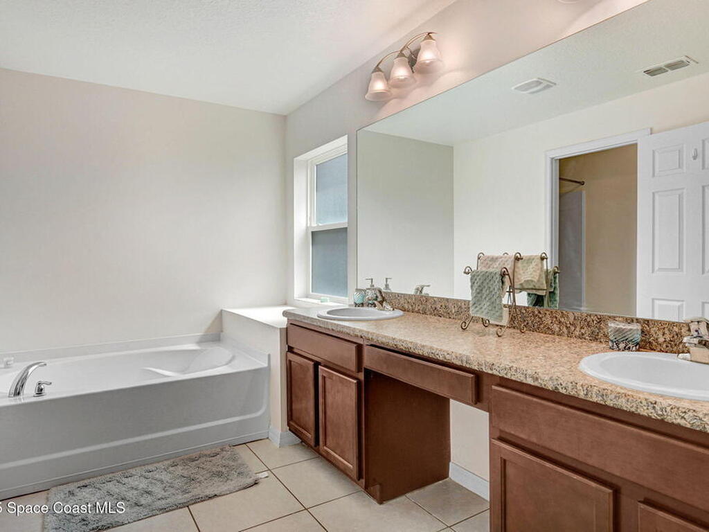 542 Jewell Street, Palm Bay, FL 32909