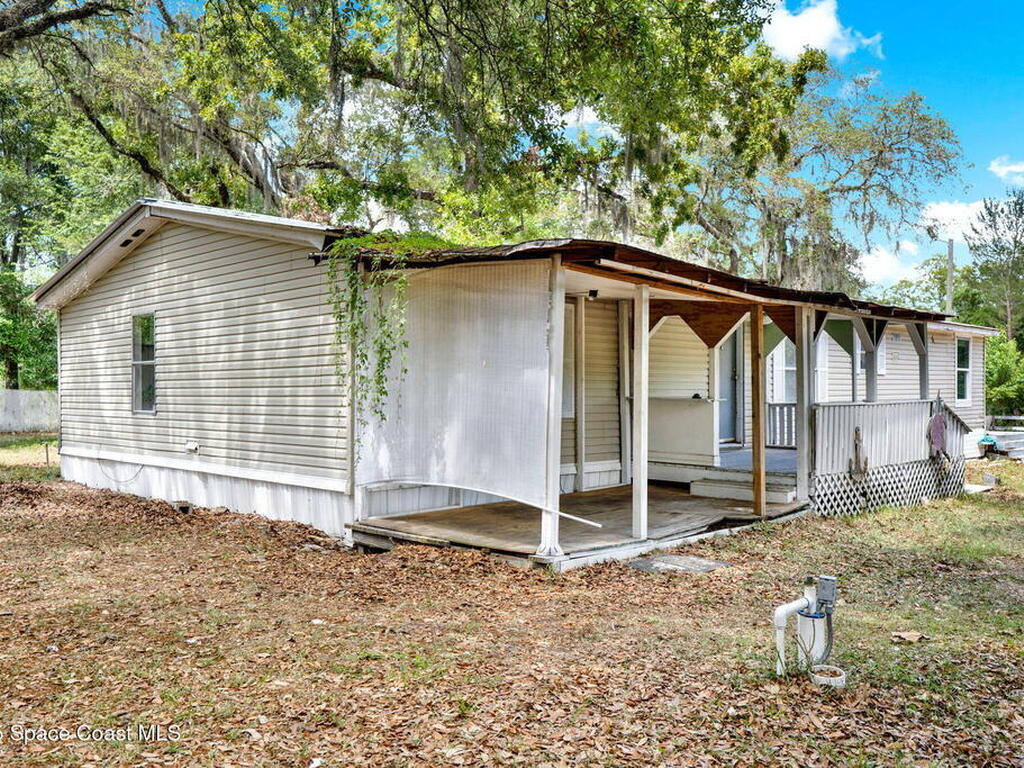 107 Riverside Trail, Satsuma, FL 32189