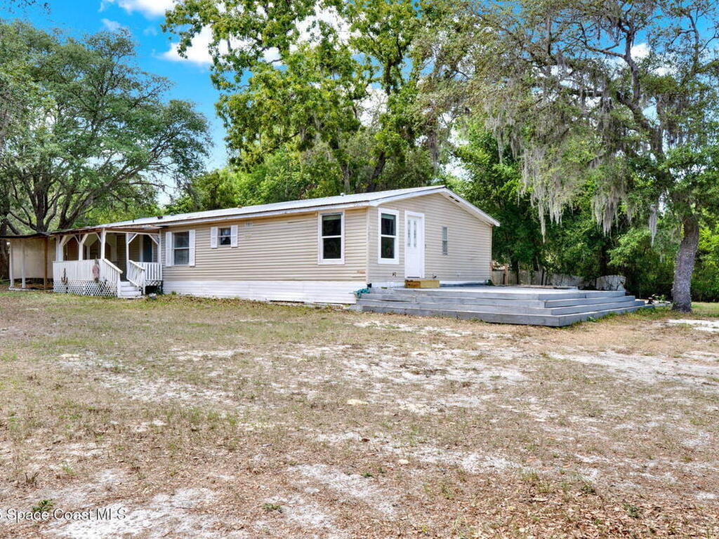107 Riverside Trail, Satsuma, FL 32189