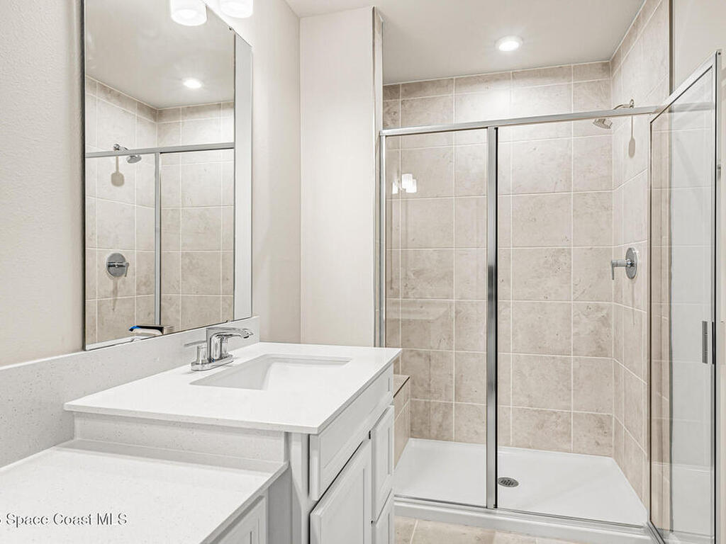 1695 Kendall Pointe Place, Melbourne, FL 32935