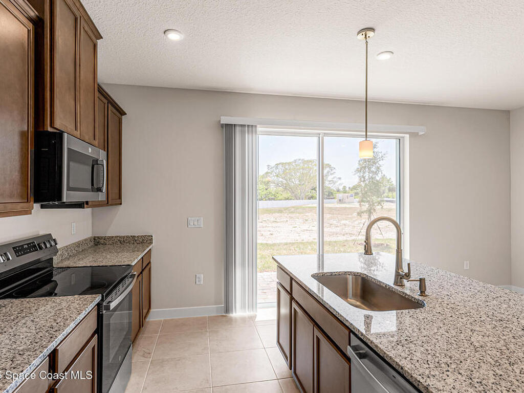 1705 Kendall Pointe Place, Melbourne, FL 32935