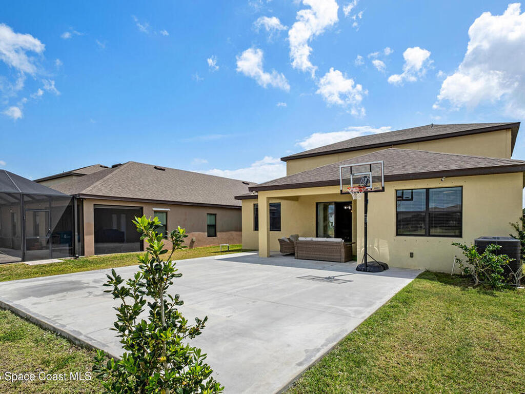 320 Wiregrass Avenue, West Melbourne, FL 32904