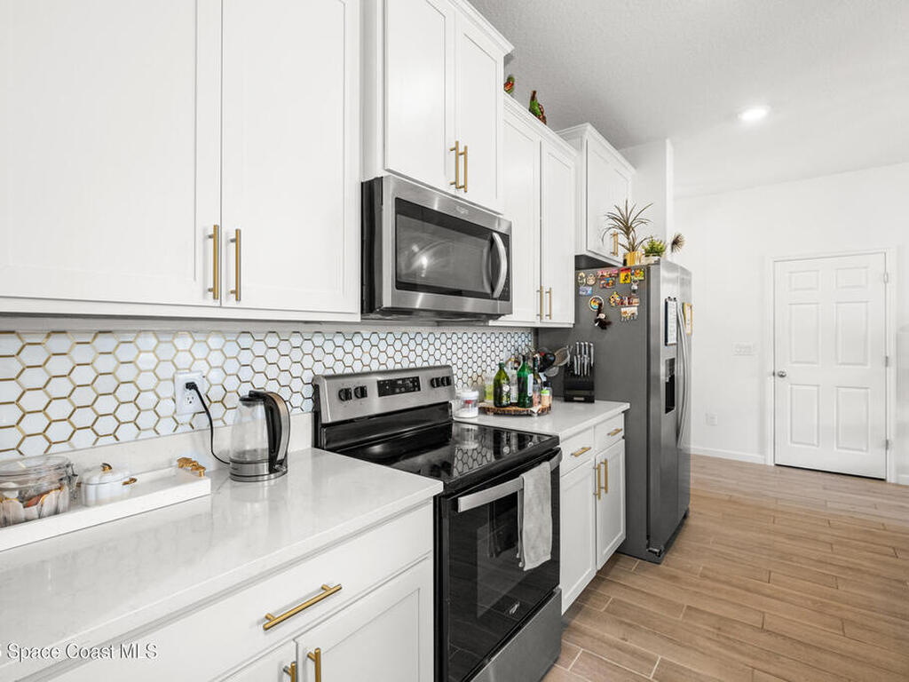 320 Wiregrass Avenue, West Melbourne, FL 32904