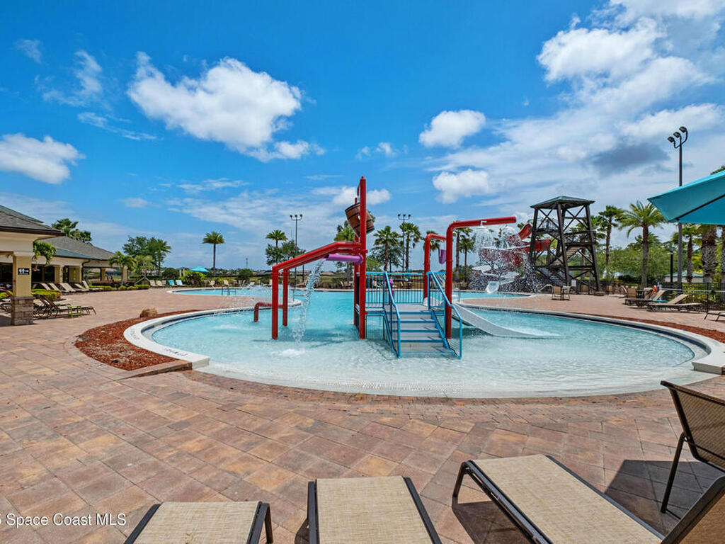 320 Wiregrass Avenue, West Melbourne, FL 32904