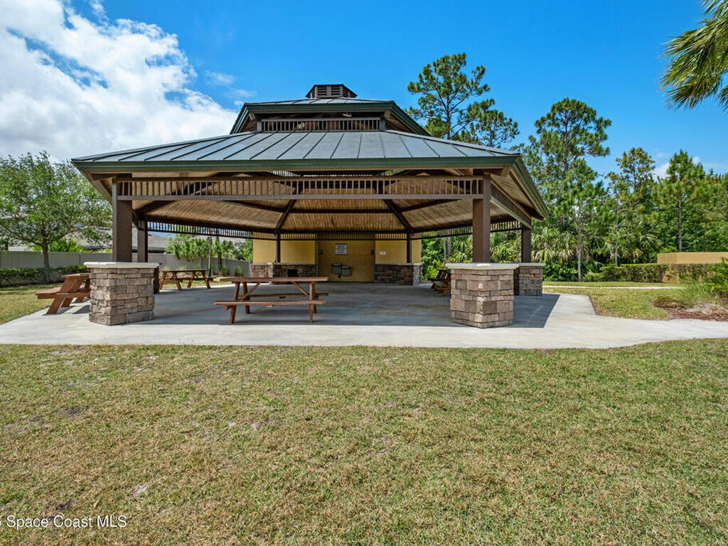 320 Wiregrass Avenue, West Melbourne, FL 32904