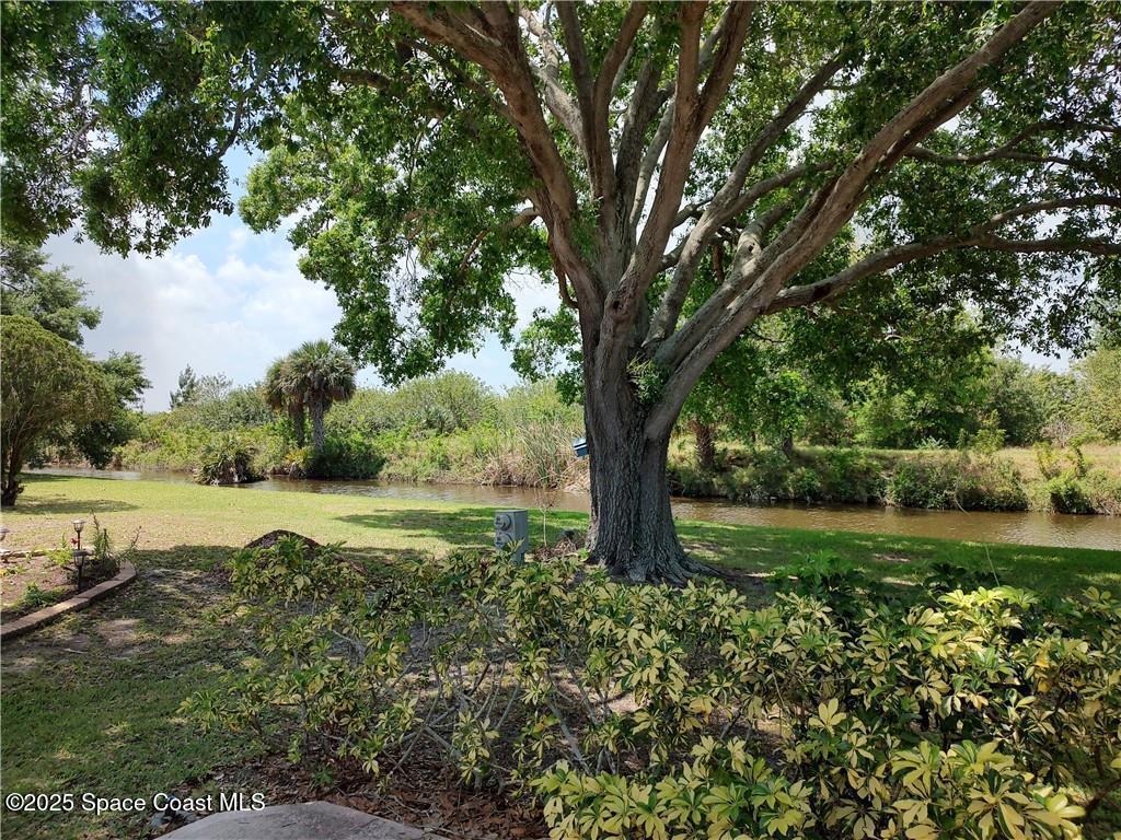 451 Papaya Circle, Barefoot Bay, FL 32976