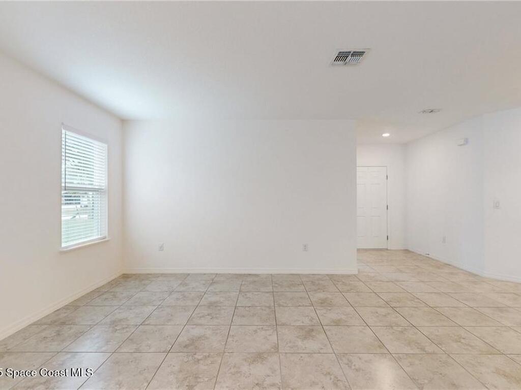 9036 103rd Avenue, Vero Beach, FL 32967