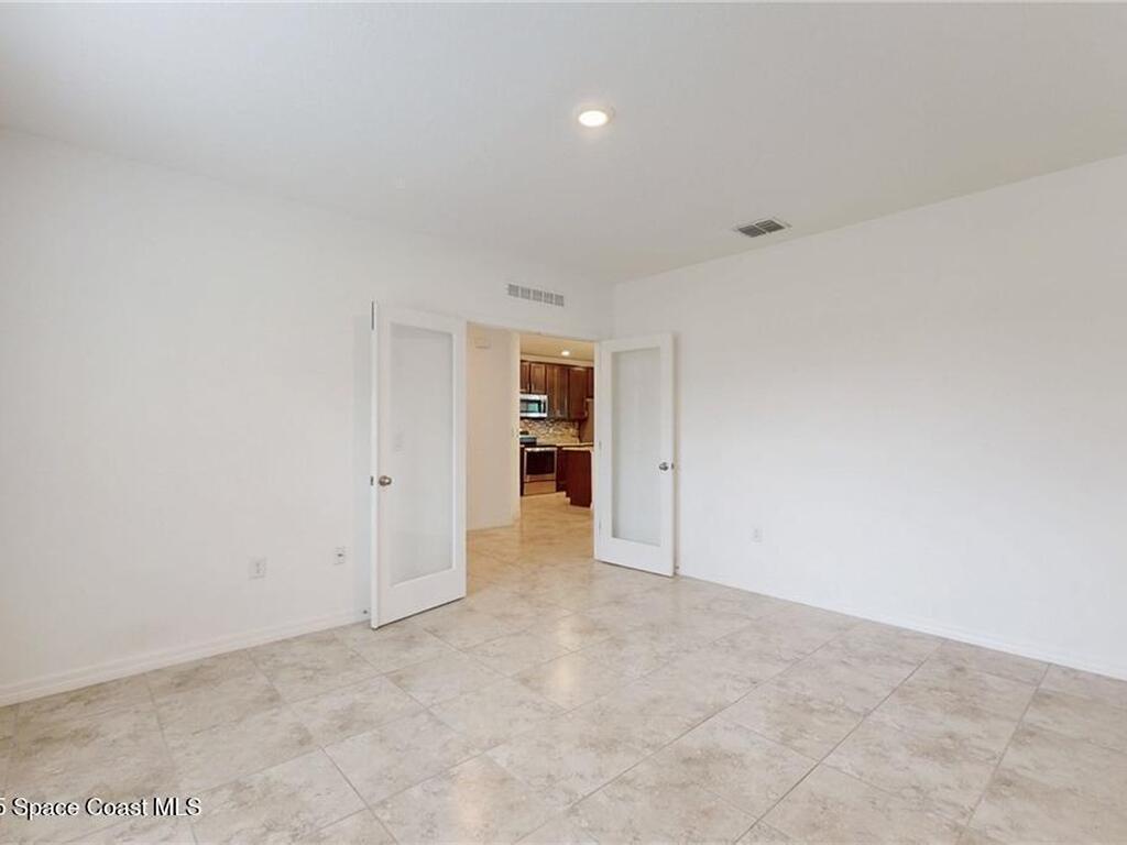 9036 103rd Avenue, Vero Beach, FL 32967