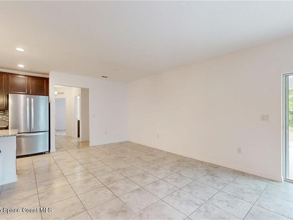9036 103rd Avenue, Vero Beach, FL 32967