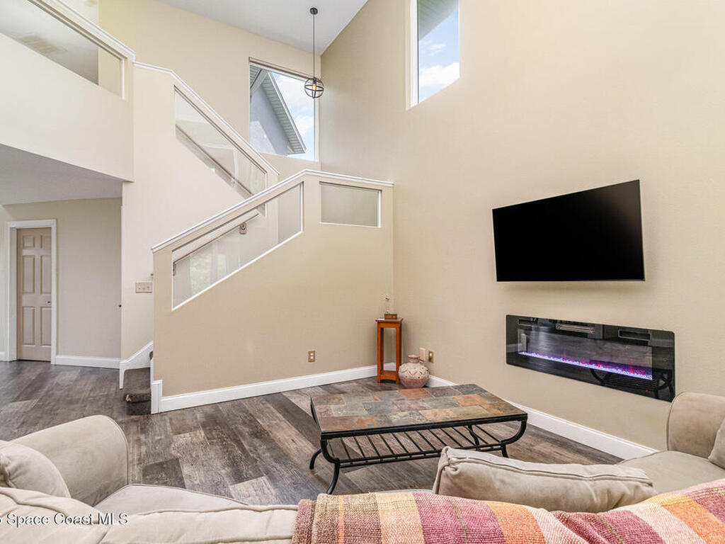 3844 Saint Armens Circle, Melbourne, FL 32934