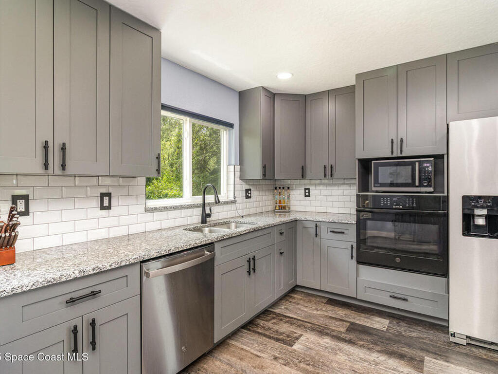 3844 Saint Armens Circle, Melbourne, FL 32934