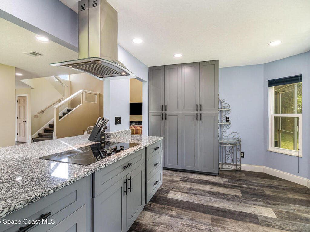 3844 Saint Armens Circle, Melbourne, FL 32934