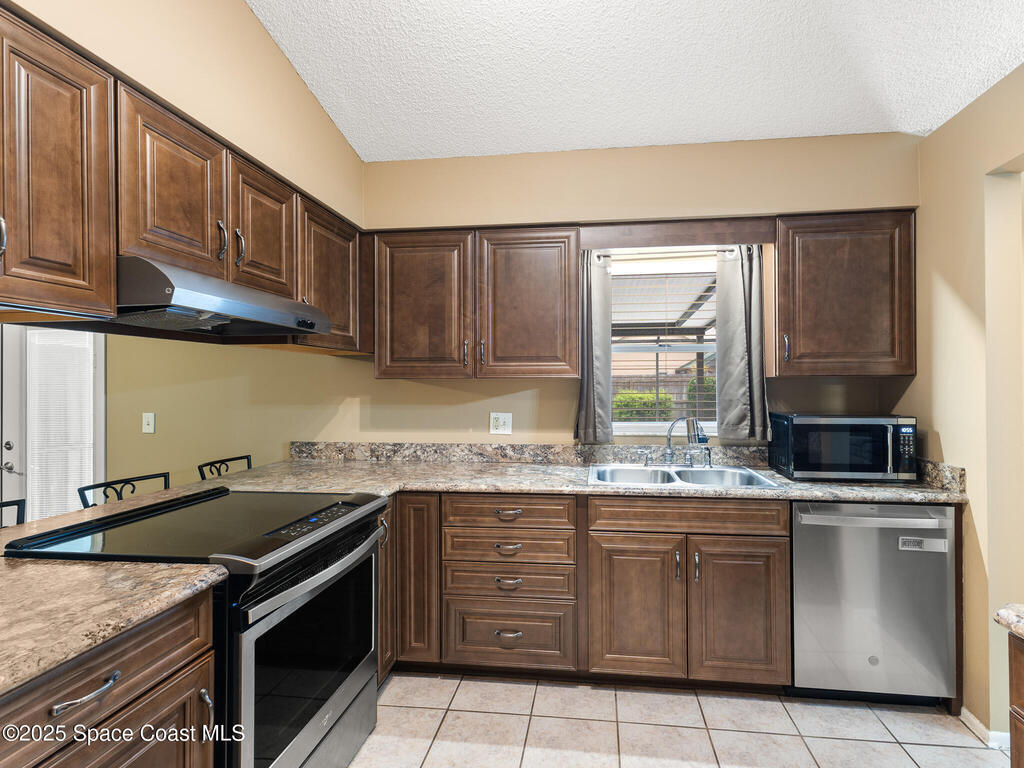 2642 Majestic Avenue, Melbourne, FL 32934