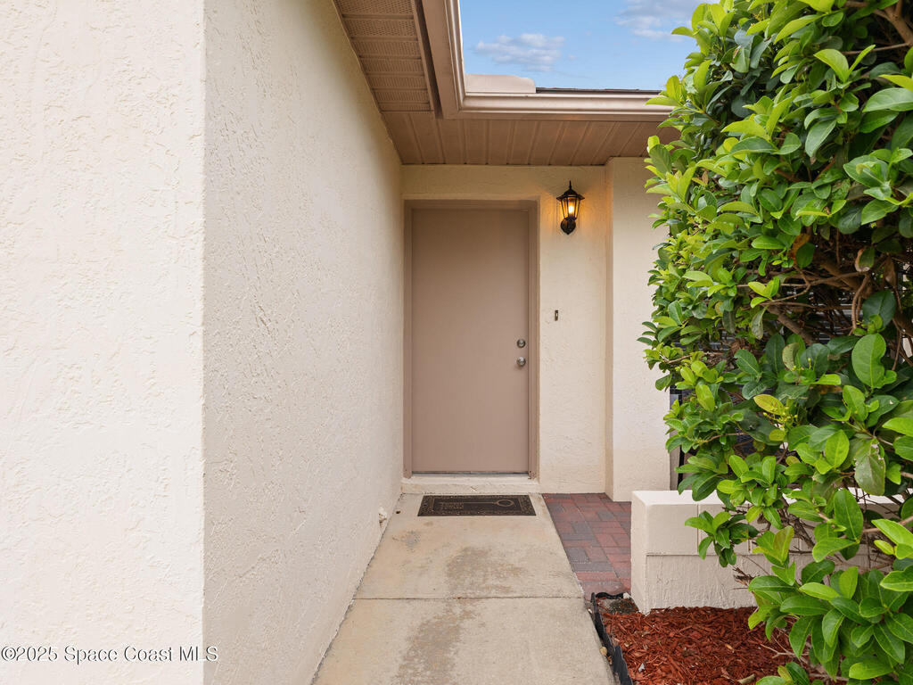 2642 Majestic Avenue, Melbourne, FL 32934