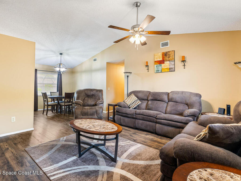 2642 Majestic Avenue, Melbourne, FL 32934