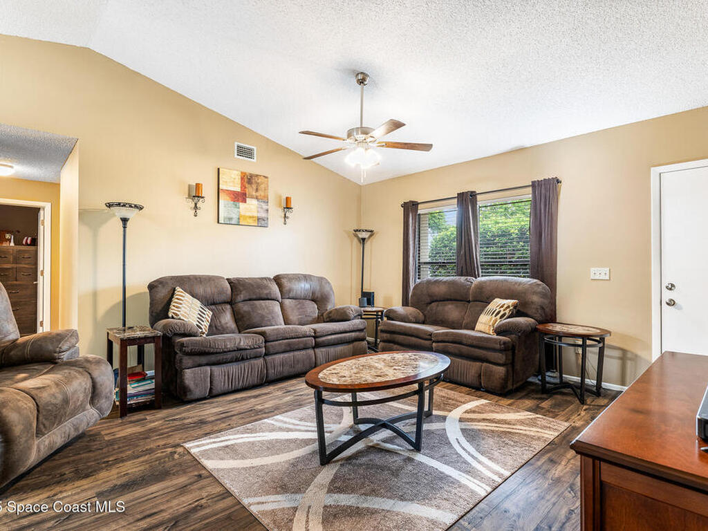 2642 Majestic Avenue, Melbourne, FL 32934
