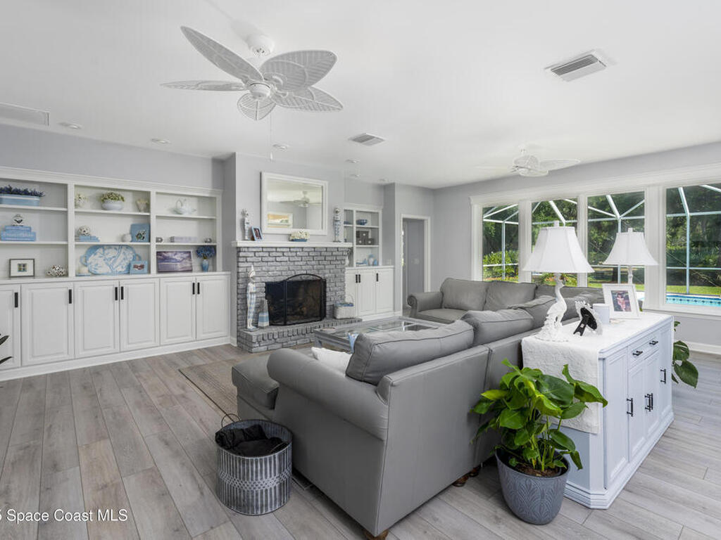 175 Stewart Drive, Merritt Island, FL 32952