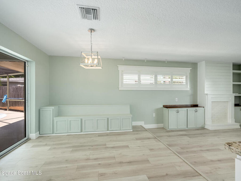 290 S Robert Way, Satellite Beach, FL 32937