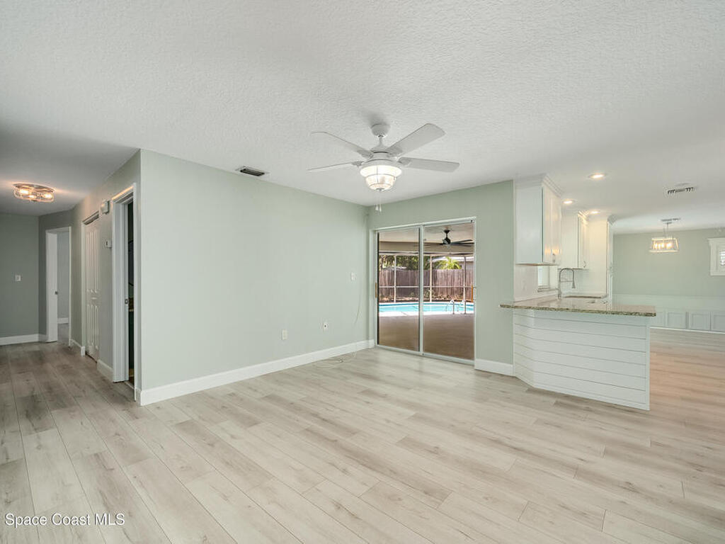 290 S Robert Way, Satellite Beach, FL 32937