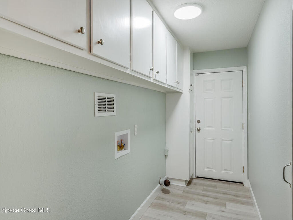290 S Robert Way, Satellite Beach, FL 32937