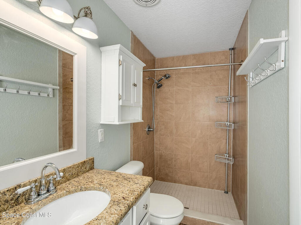 290 S Robert Way, Satellite Beach, FL 32937