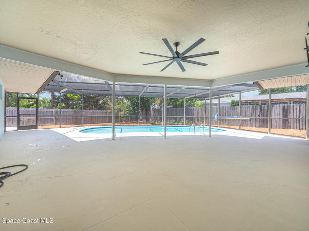 290 S Robert Way, Satellite Beach, FL 32937