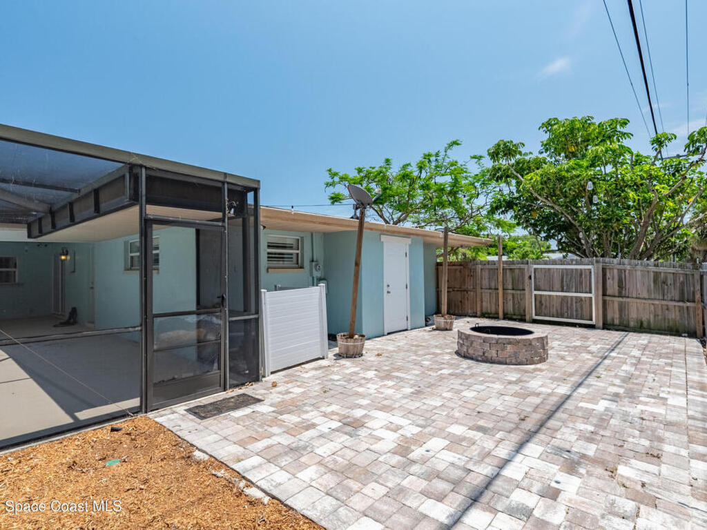 290 S Robert Way, Satellite Beach, FL 32937