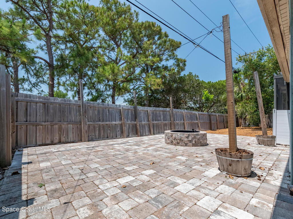 290 S Robert Way, Satellite Beach, FL 32937