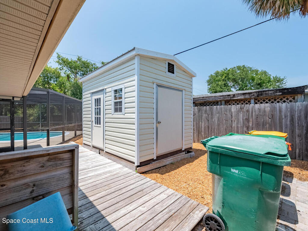 290 S Robert Way, Satellite Beach, FL 32937