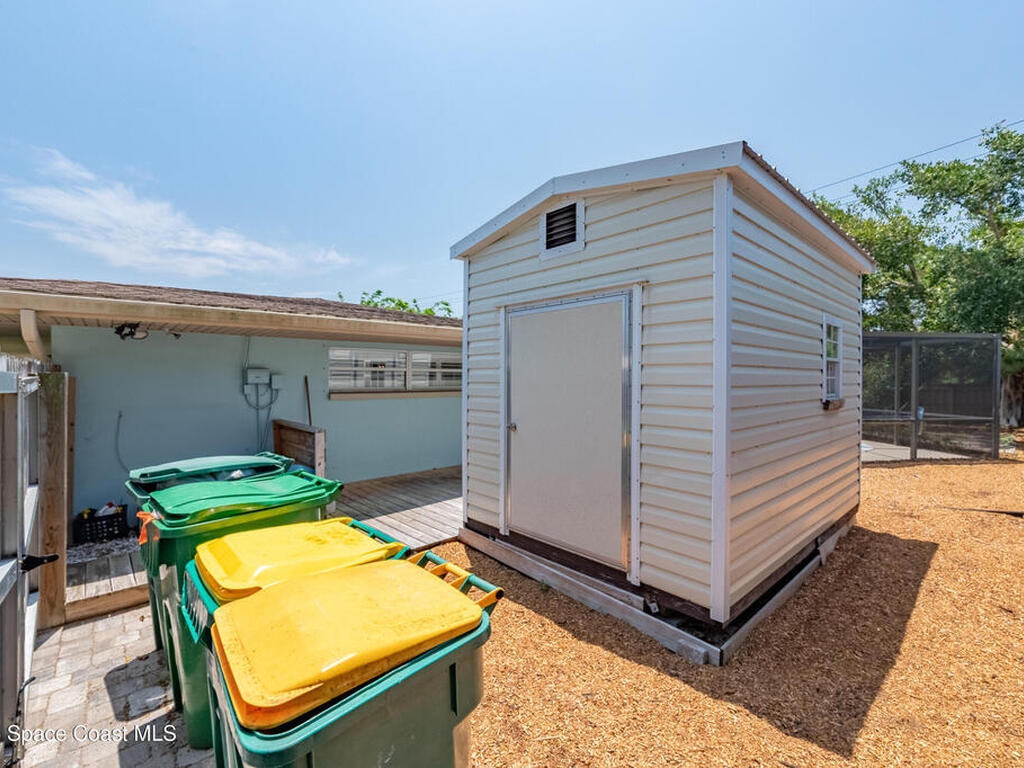 290 S Robert Way, Satellite Beach, FL 32937