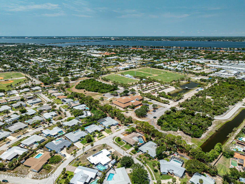 290 S Robert Way, Satellite Beach, FL 32937