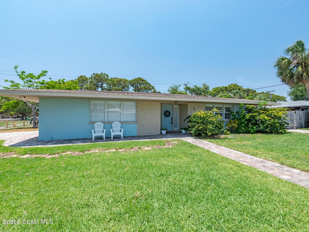 290 S Robert Way, Satellite Beach, FL 32937