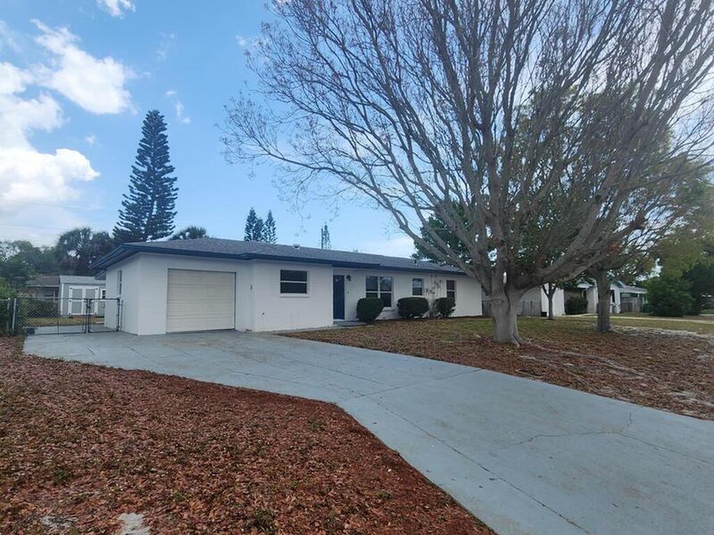 630 Charles Drive, Melbourne, FL 32935