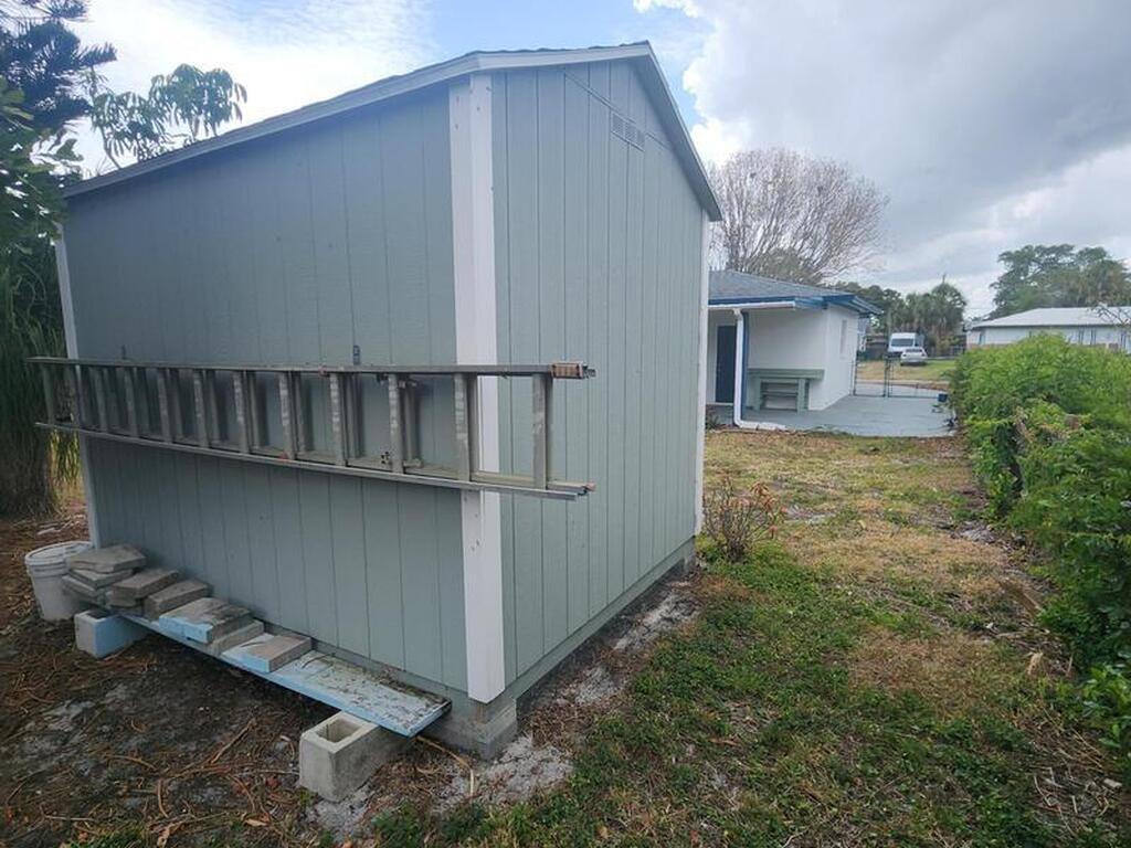 630 Charles Drive, Melbourne, FL 32935